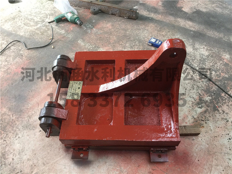 轉(zhuǎn)動門蓋